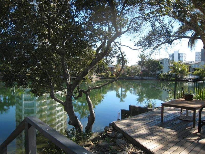 1/18 Paradise Island, Surfers Paradise QLD 4217