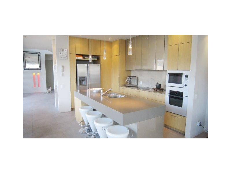 1/12 Oak Avenue, Surfers Paradise QLD 4217