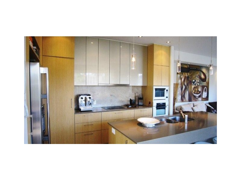 1/12 Oak Avenue, Surfers Paradise QLD 4217