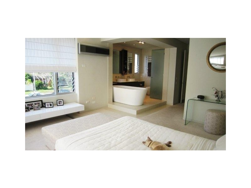 1/12 Oak Avenue, Surfers Paradise QLD 4217