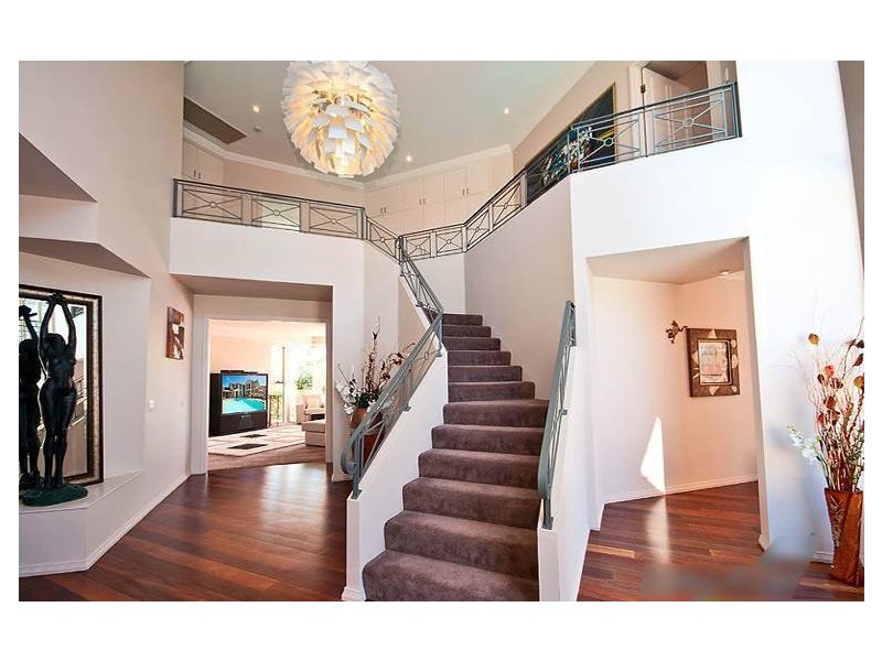 36 Norseman Court, Paradise Waters QLD 4217