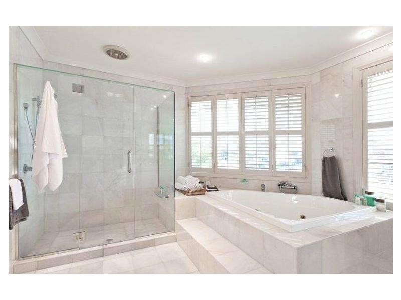 36 Norseman Court, Paradise Waters QLD 4217