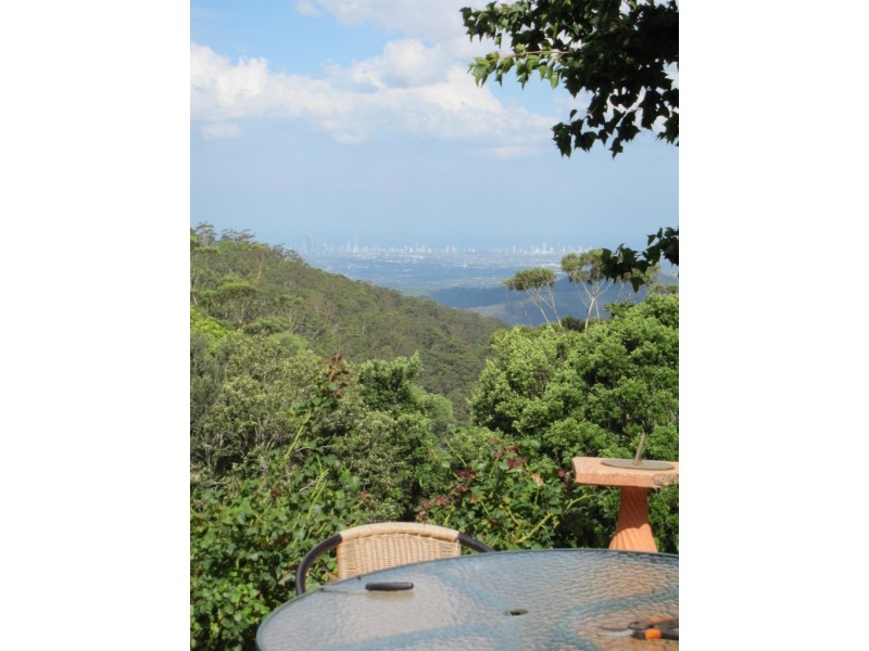 83 Bateke Road, Tamborine Mountain QLD 4272