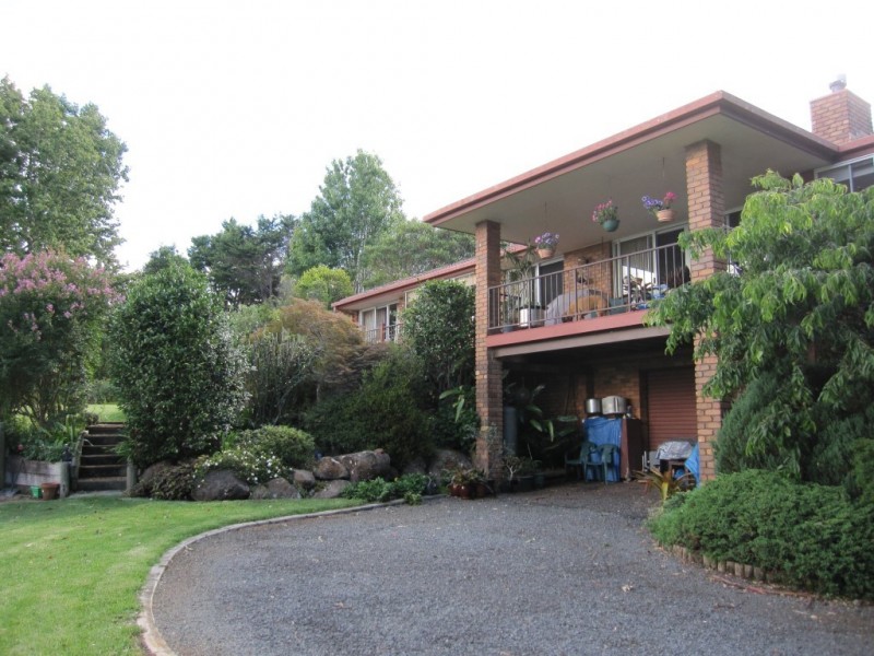 83 Bateke Road, Tamborine Mountain QLD 4272