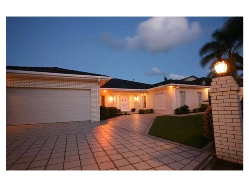 12 Marseille Court, Sorrento QLD 4217