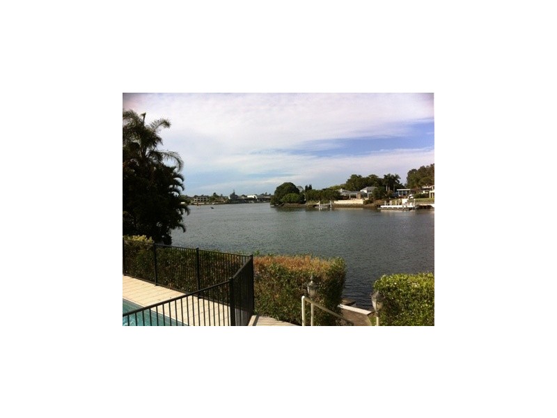 12 Marseille Court, Sorrento QLD 4217