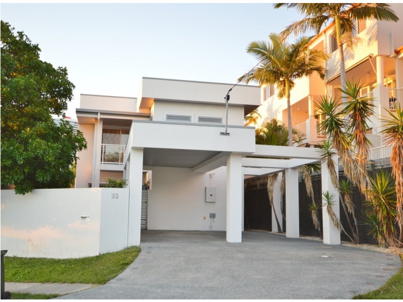 33 Chester Terrace, Southport QLD 4215