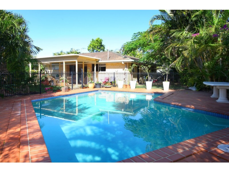 11 Capistrano Court, Southport QLD 4215