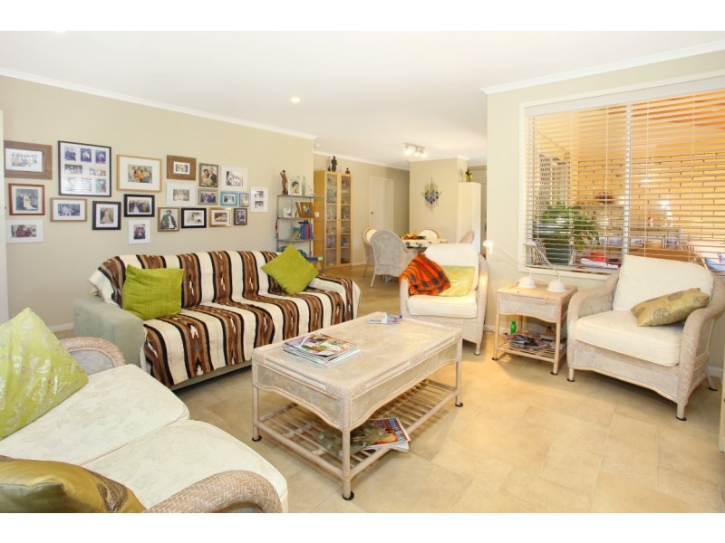 11 Capistrano Court, Southport QLD 4215