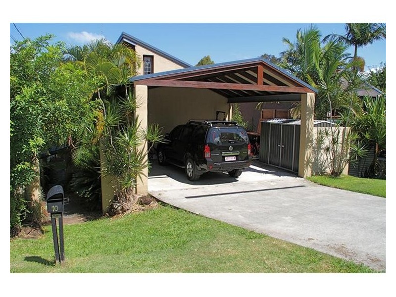 10 Robyn Street, Southport QLD 4215