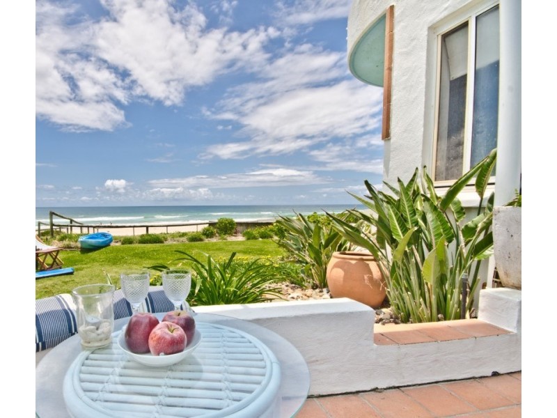 2/26 ‘Paros on the Beach’ OId Burleigh Rd, Surfers Paradise QLD 4217