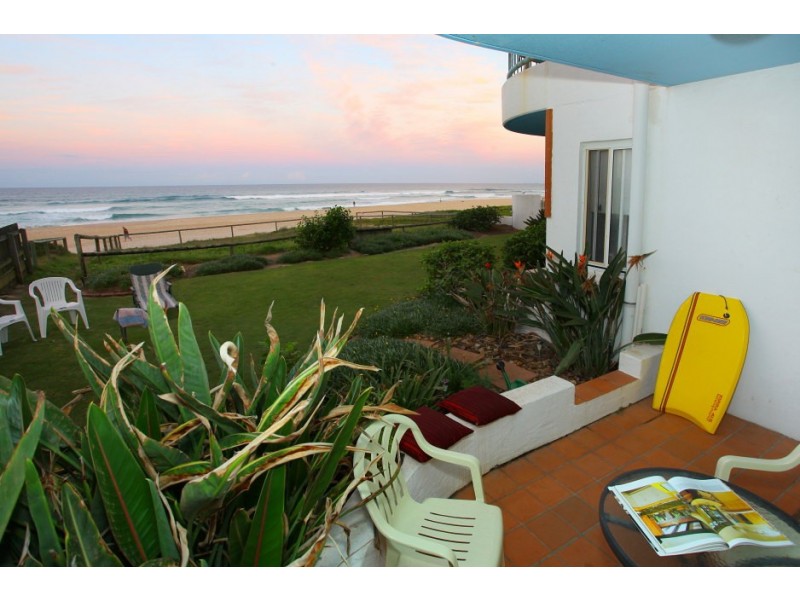 2/26 ‘Paros on the Beach’ OId Burleigh Rd, Surfers Paradise QLD 4217