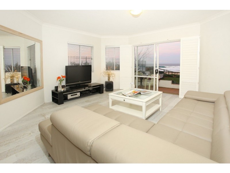 2/26 ‘Paros on the Beach’ OId Burleigh Rd, Surfers Paradise QLD 4217