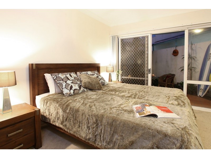 2/26 ‘Paros on the Beach’ OId Burleigh Rd, Surfers Paradise QLD 4217