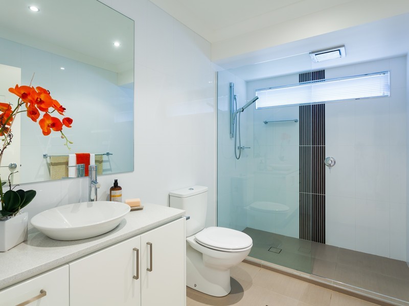 17 Alvarado Court, Broadbeach Waters QLD 4218