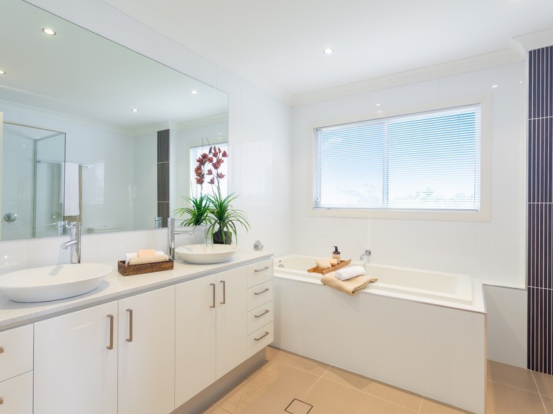 17 Alvarado Court, Broadbeach Waters QLD 4218