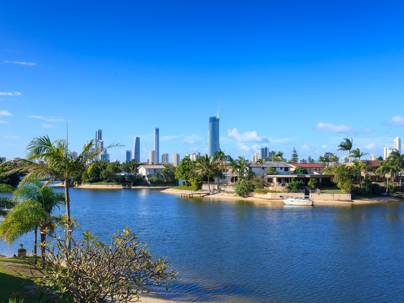17 Alvarado Court, Broadbeach Waters QLD 4218