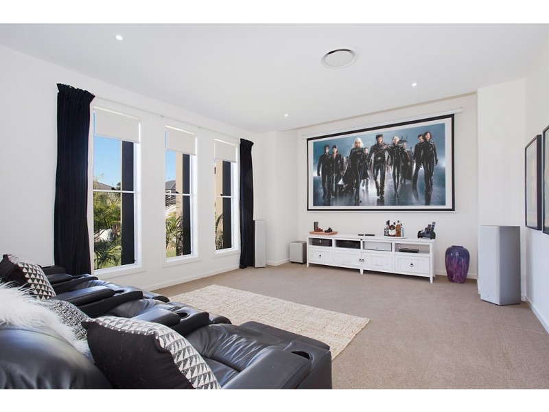 95 Sir Bruce Small Boulevard, Benowa Waters QLD 4217