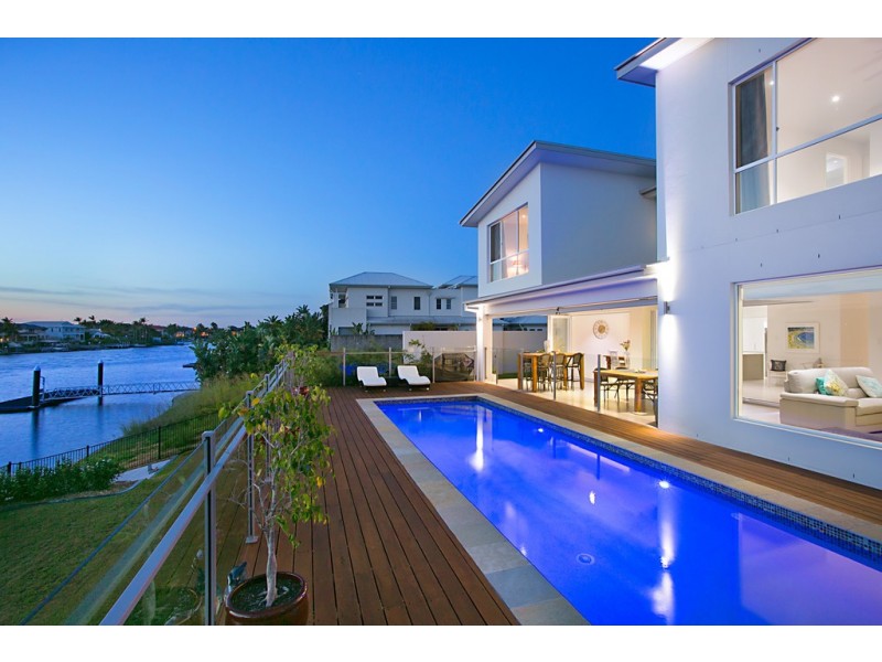 95 Sir Bruce Small Boulevard, Benowa Waters QLD 4217