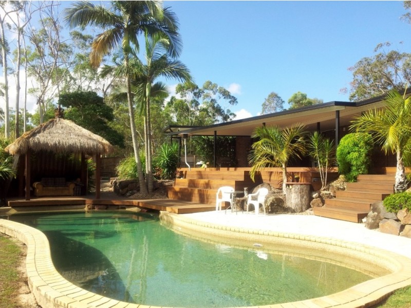 19 Uplands Drive, Parkwood QLD 4214