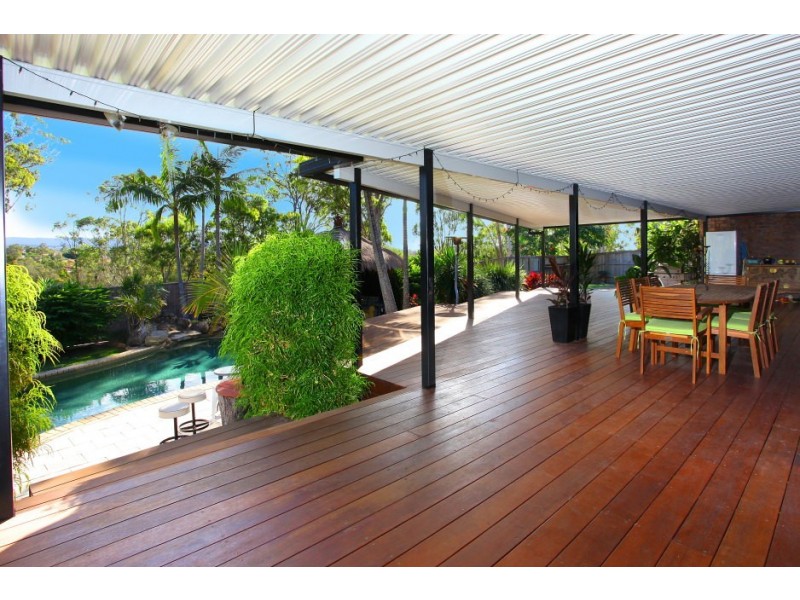 19 Uplands Drive, Parkwood QLD 4214