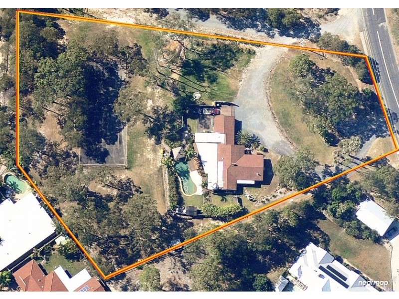 19 Uplands Drive, Parkwood QLD 4214