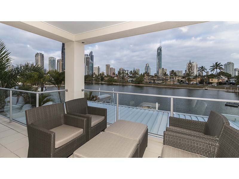 27B Sunrise Boulevard, Surfers Paradise QLD 4217