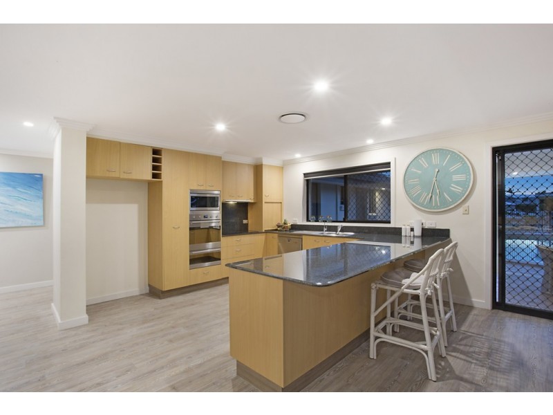 18 Panitz Street, Sorrento QLD 4217