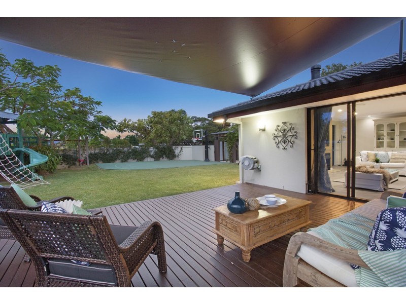 18 Panitz Street, Sorrento QLD 4217