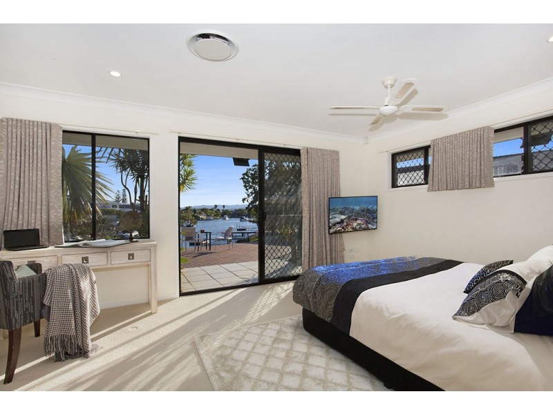 18 Panitz Street, Sorrento QLD 4217