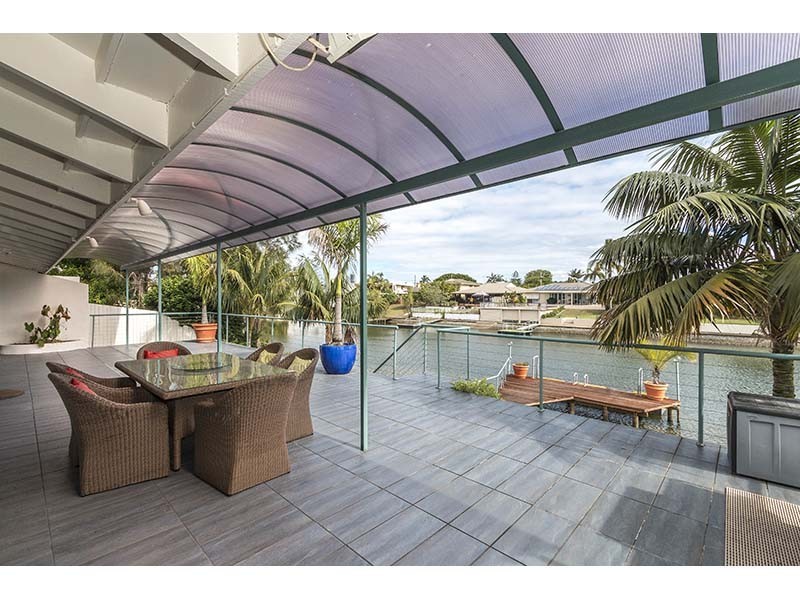 76 Salerno Street, Isle Of Capri QLD 4217
