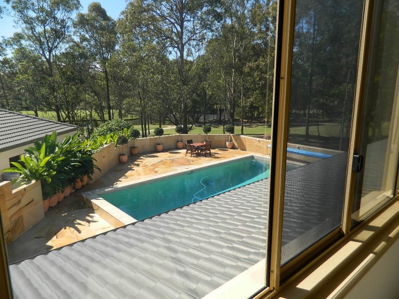 25 Hazel Court, Arundel QLD 4214