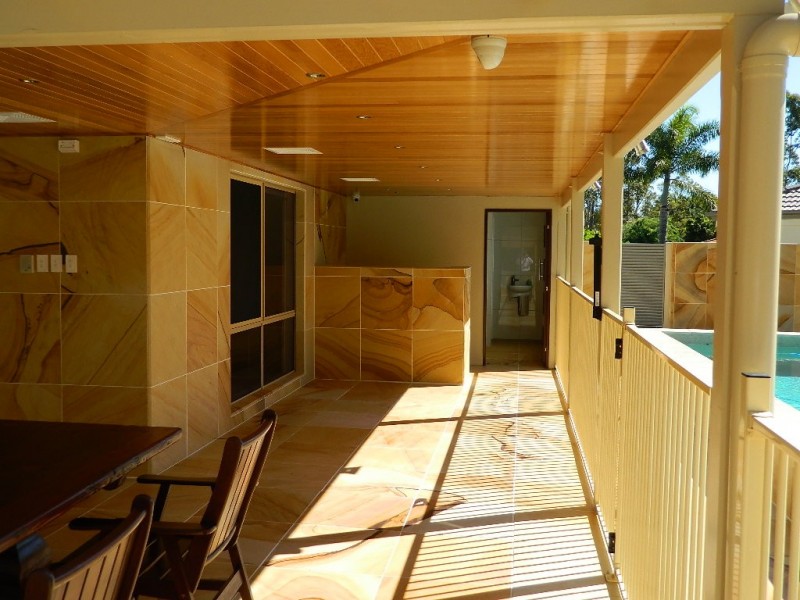 25 Hazel Court, Arundel QLD 4214
