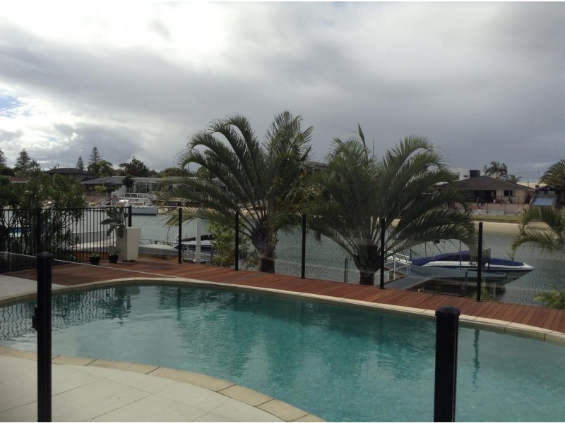 87 TE Peters Drive, Broadbeach QLD 4218