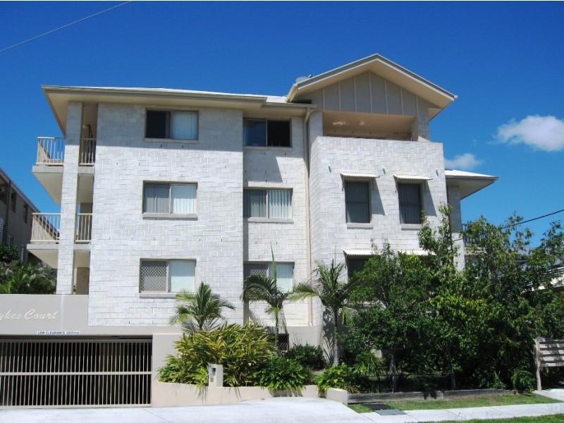 4/4 Sykes Court, Southport QLD 4215