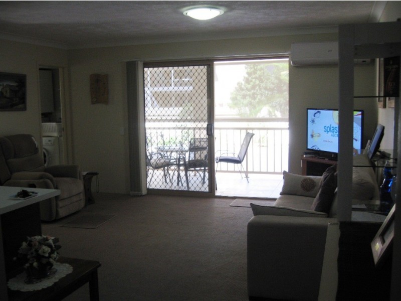 4/4 Sykes Court, Southport QLD 4215