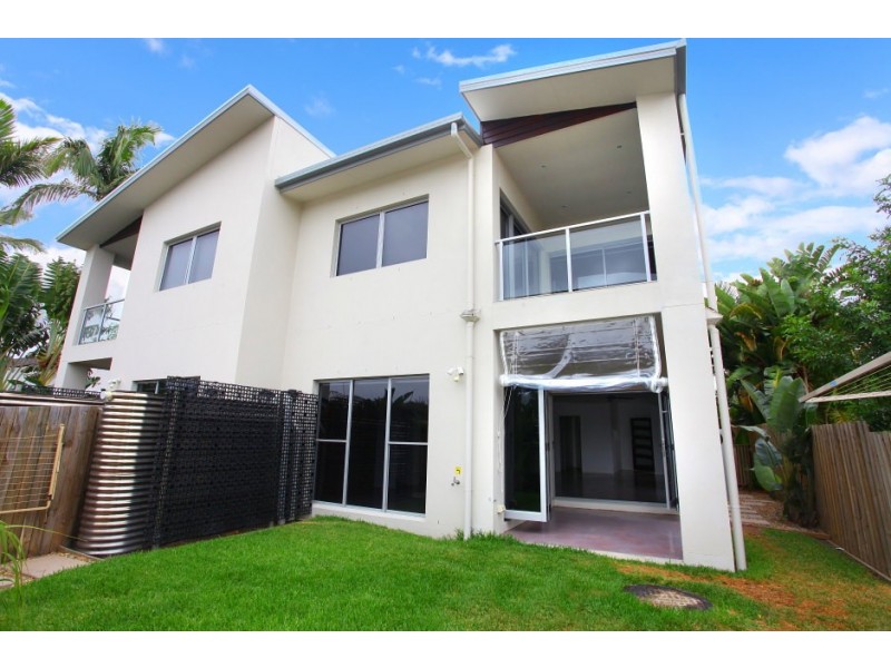 59 Heeb Street, Bundall QLD 4217