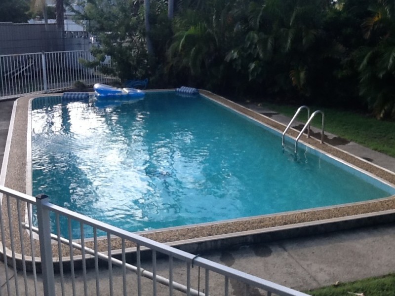 11 Naranga Avenue, Broadbeach Waters QLD 4218