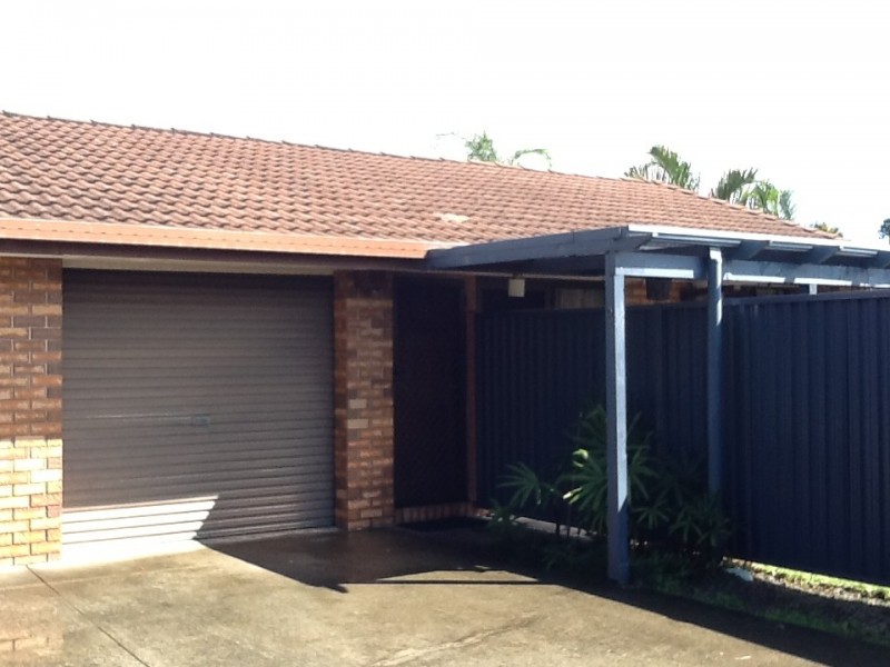 2/177 Musgrave Avenue, Labrador QLD 4215