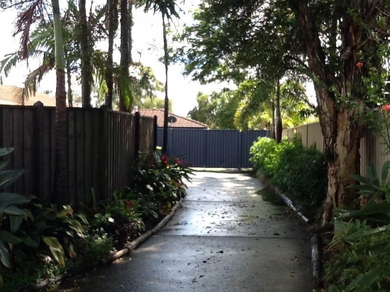 2/177 Musgrave Avenue, Labrador QLD 4215