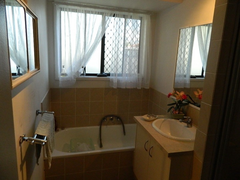 1/56 Botanical Drive, Labrador QLD 4215