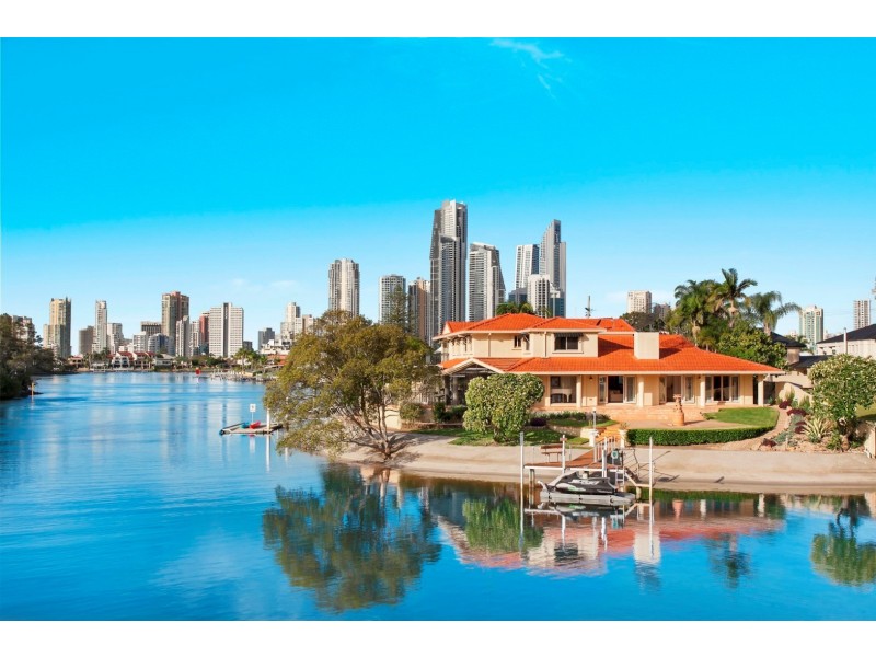 76 The Promenade, Isle Of Capri QLD 4217