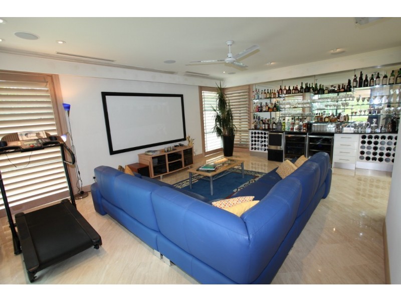 5105 Chalons Field, Benowa QLD 4217