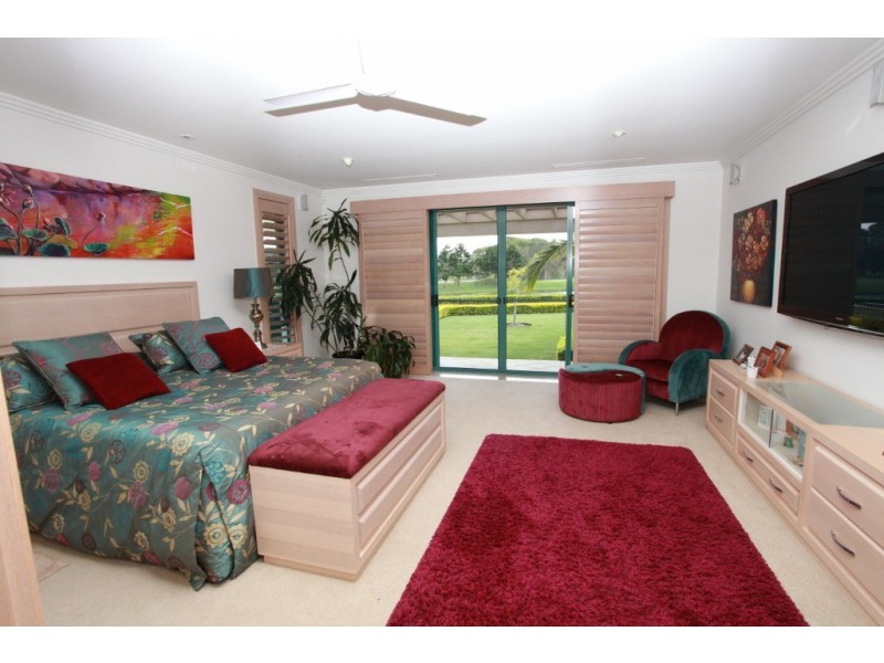 5105 Chalons Field, Benowa QLD 4217