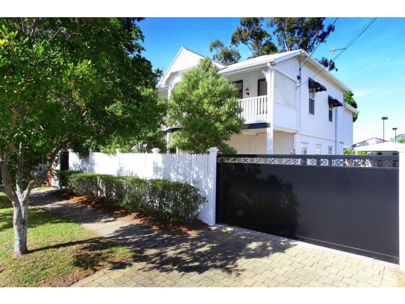 24 Meron Street, Southport QLD 4215