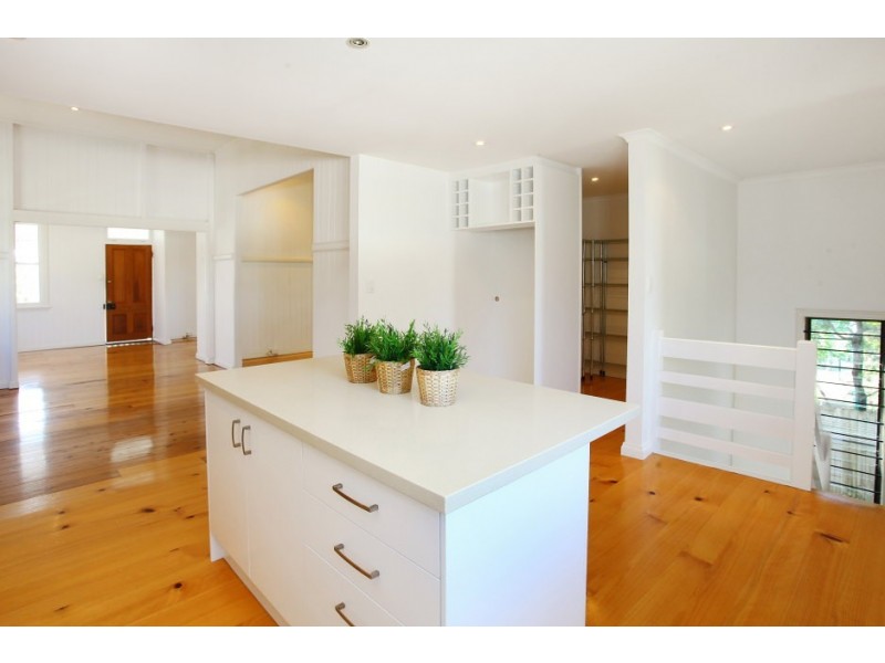 24 Meron Street, Southport QLD 4215