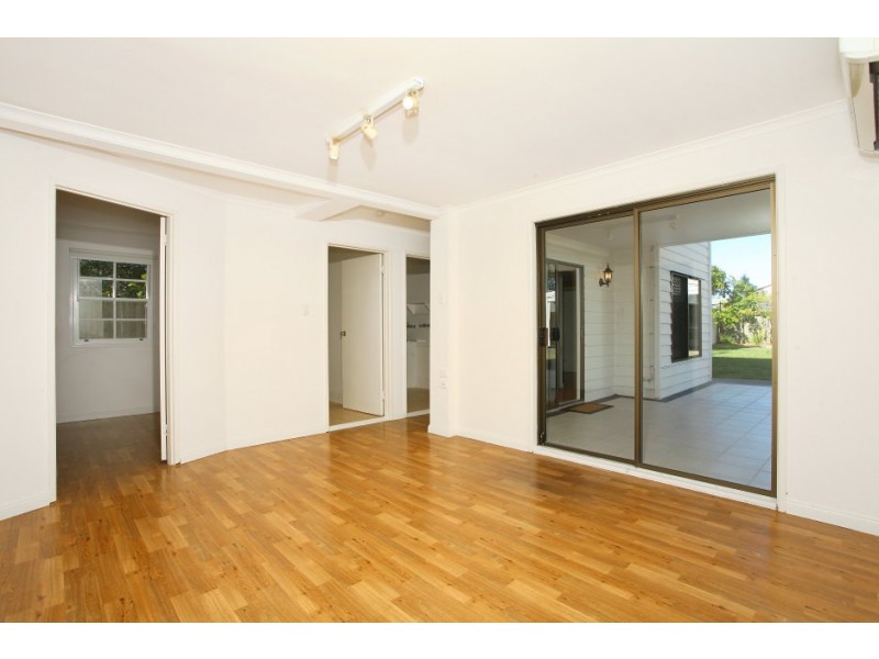 24 Meron Street, Southport QLD 4215