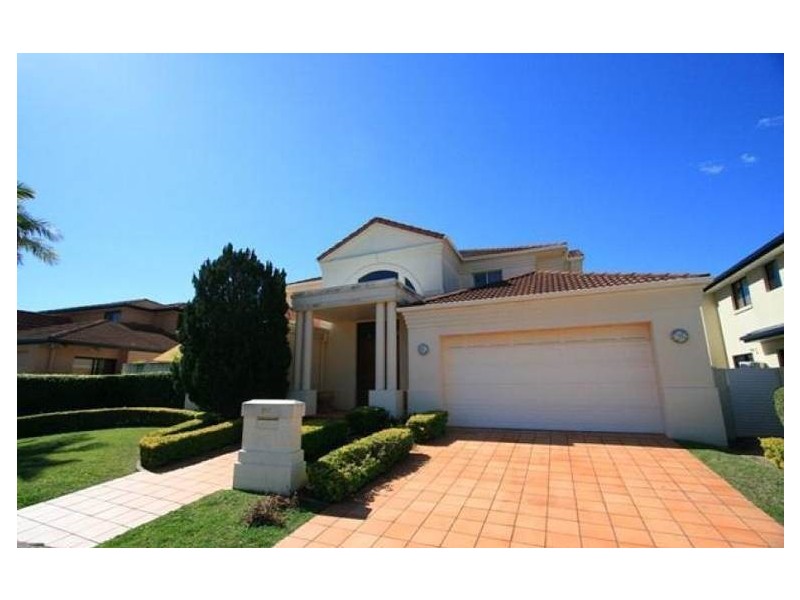 90/40 Cotlew Street East, Southport QLD 4215