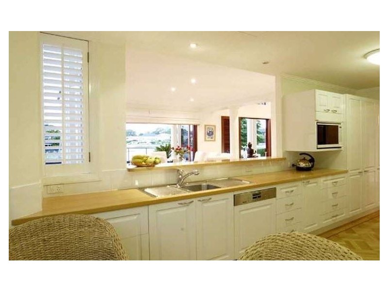 90/40 Cotlew Street East, Southport QLD 4215