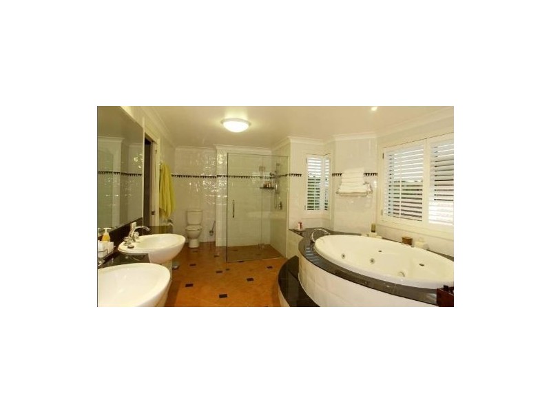 90/40 Cotlew Street East, Southport QLD 4215